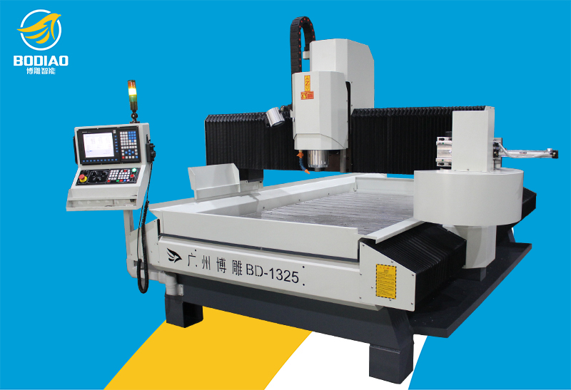 BD-1325自動(dòng)換刀鋁材加工中心
